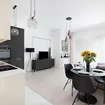 Easy Rent - Desire Centrum, 24h Check-in *
